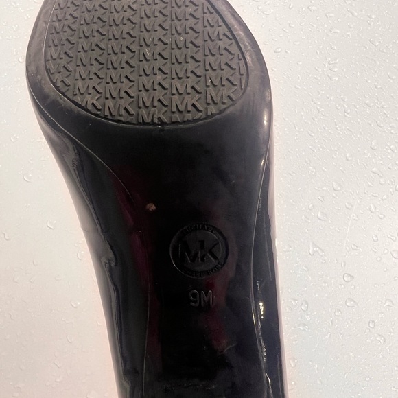 Micheal Kors heels black size 9 - Picture 3 of 9
